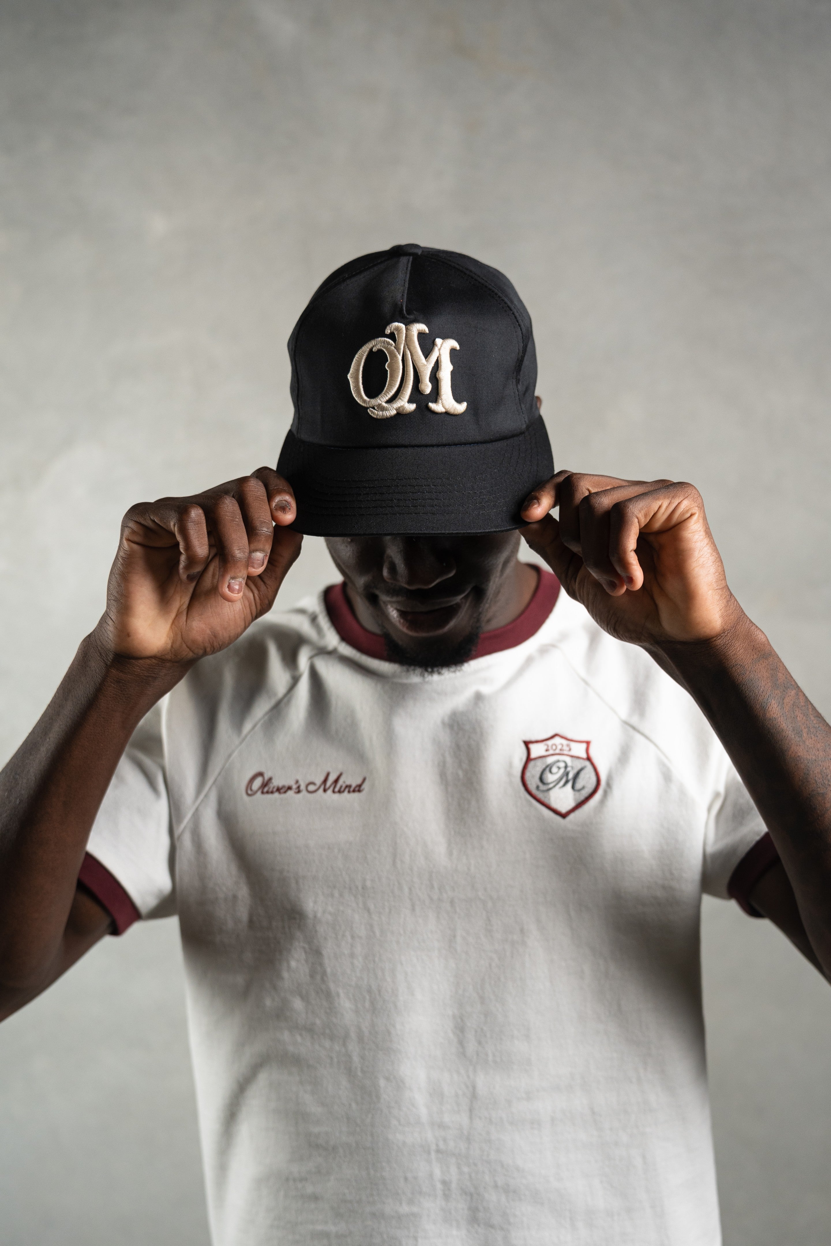 Nero Wide Brimmed Cap